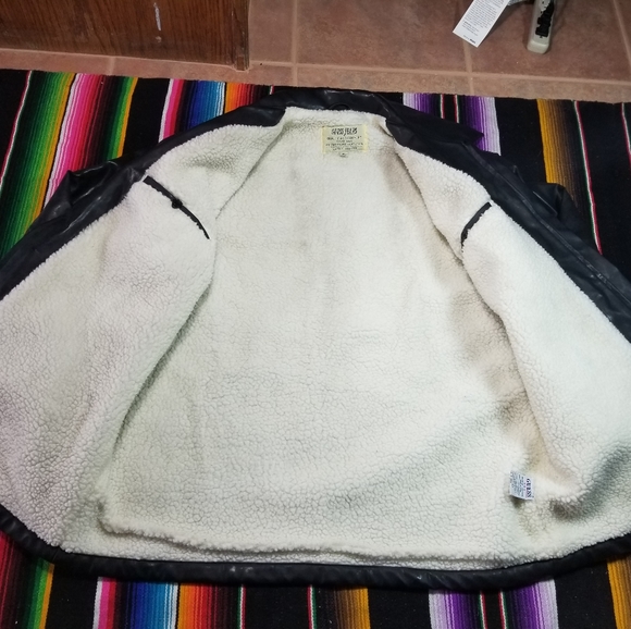 Jacket - Picture 4 of 6